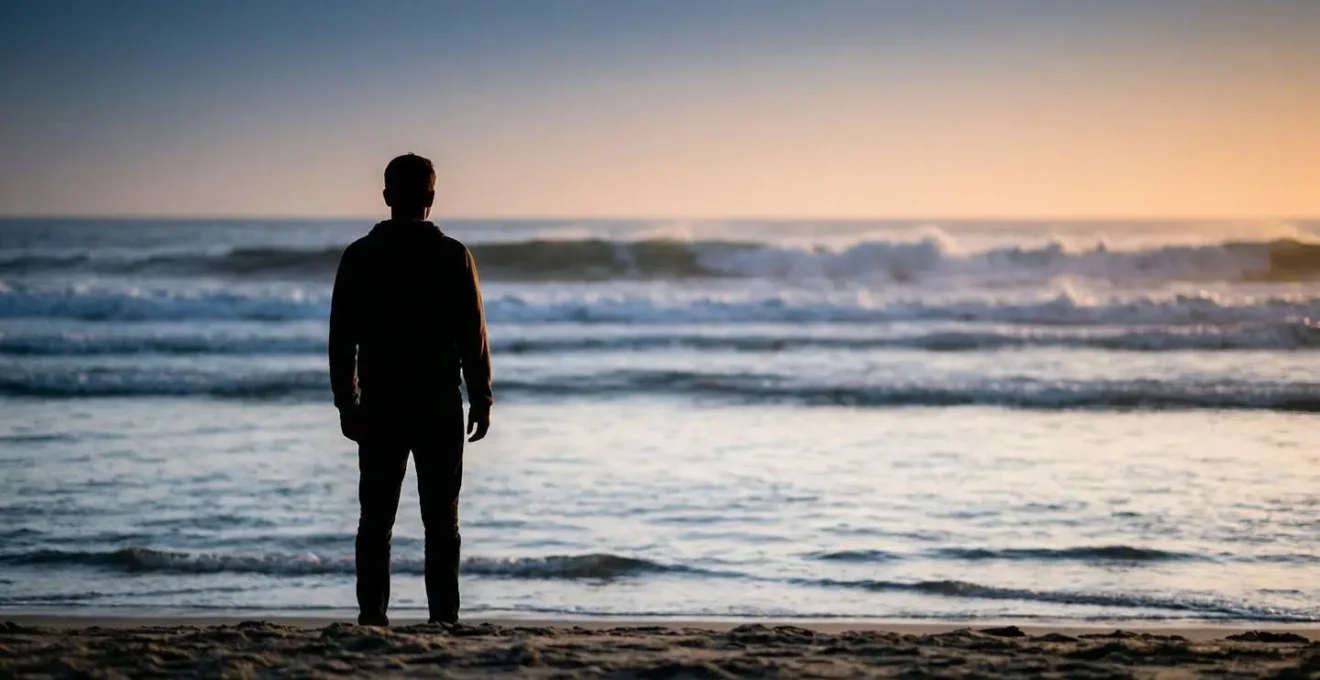 Paysage abstrait de vagues douces alternant ombre et lumière symbolisant le parcours de guérison